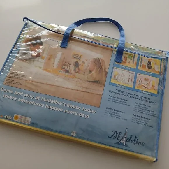 Madeline Pop Up Doll House with Carry Case - Vintage, Rare - Picture 8 of 15